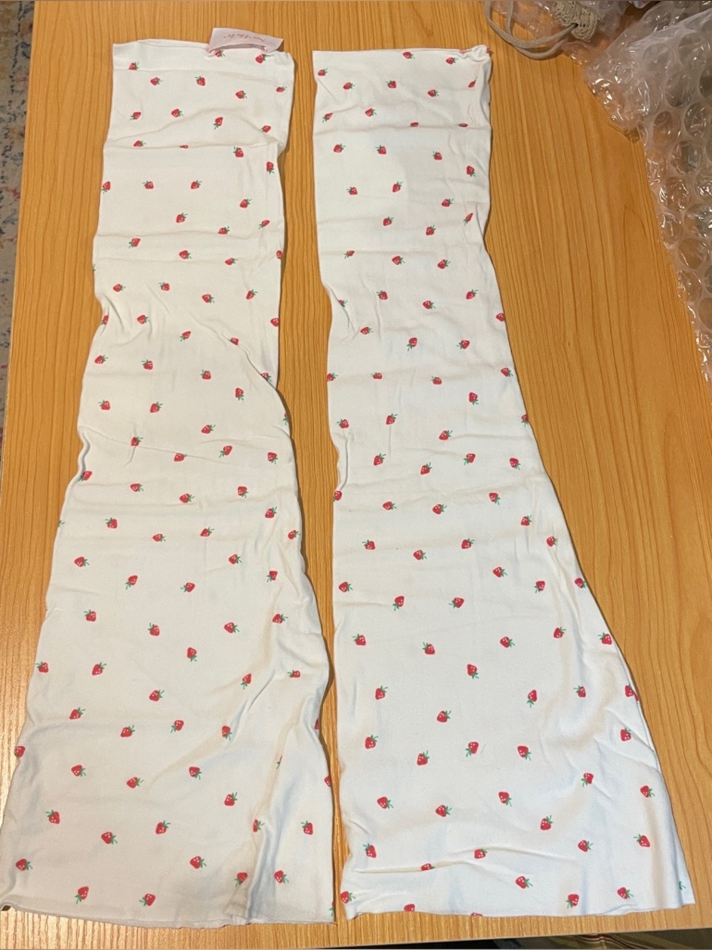 Selkie La fraise leg warmers